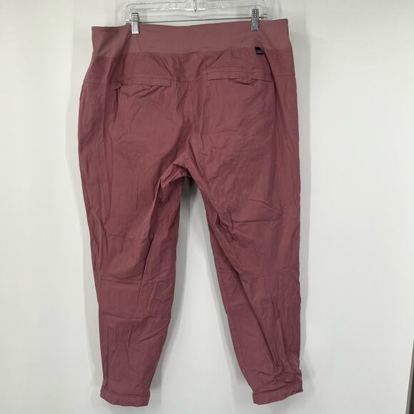 Patagonia Women's Caliza Rock Pants in Evening Mauve - Picture 3 of 8